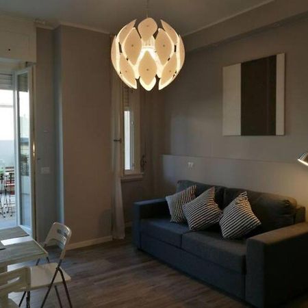 Appartamento Con Grande Terrazzo In Via Lomellina - Lome 527 Milan Luaran gambar