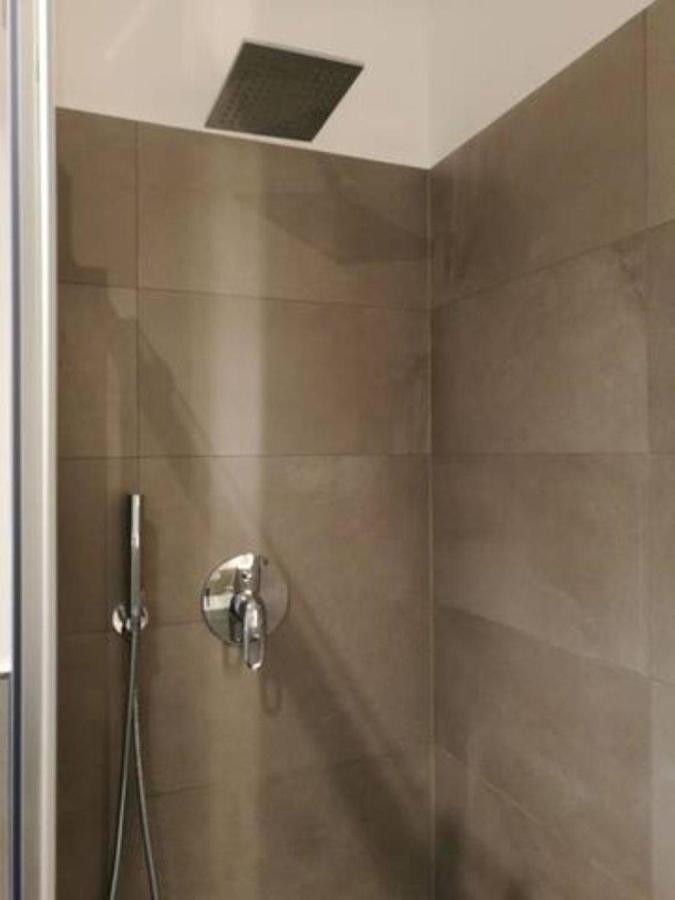 Appartamento Con Grande Terrazzo In Via Lomellina - Lome 527 Milan Luaran gambar